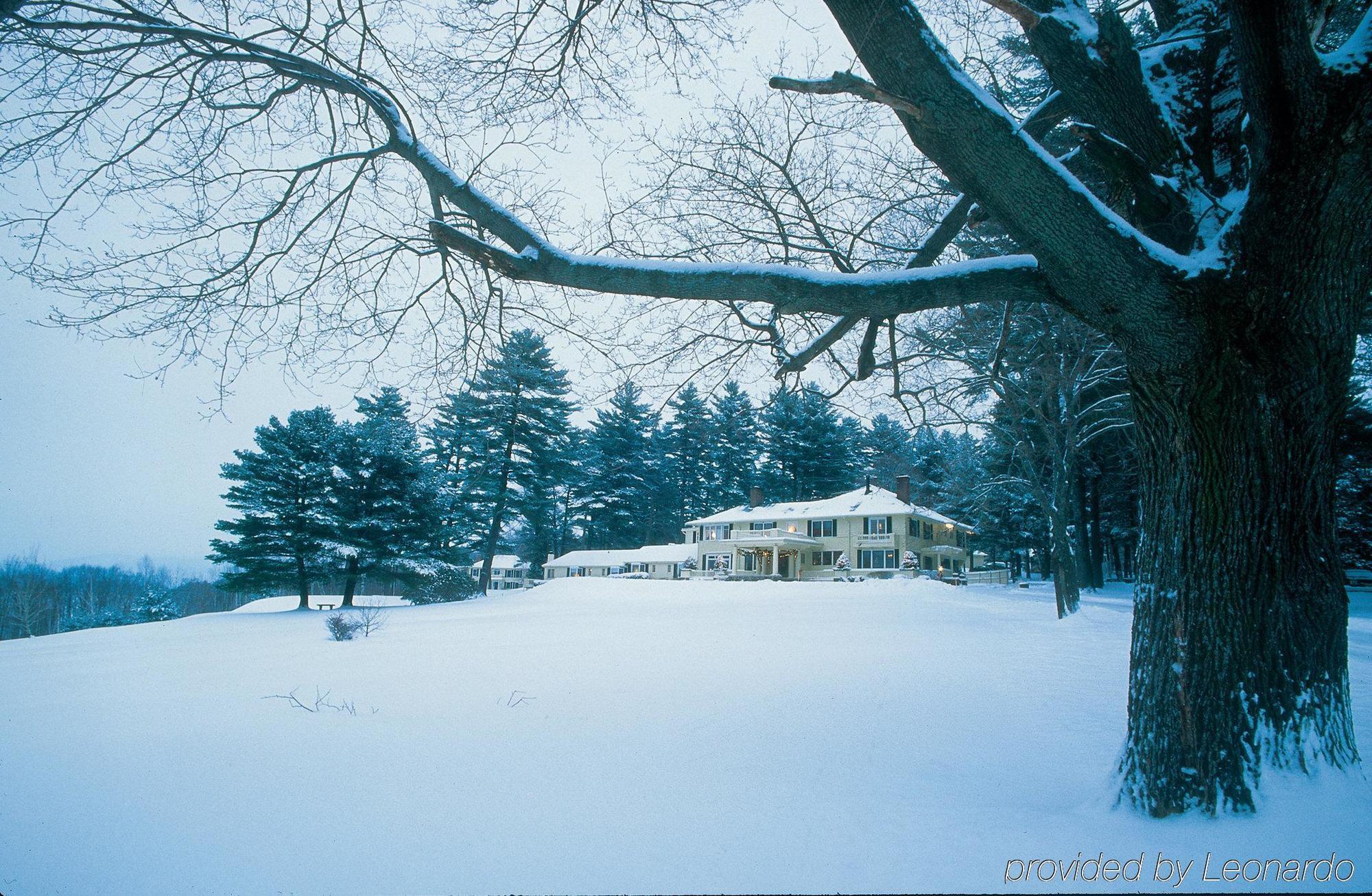 The Manor On Golden Pond Bed and Breakfast Holderness Εξωτερικό φωτογραφία