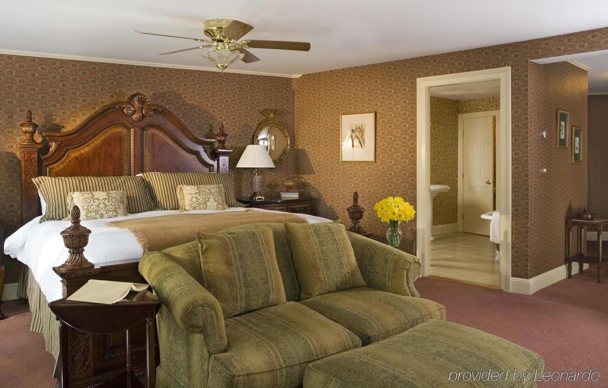 The Manor On Golden Pond Bed and Breakfast Holderness Εξωτερικό φωτογραφία