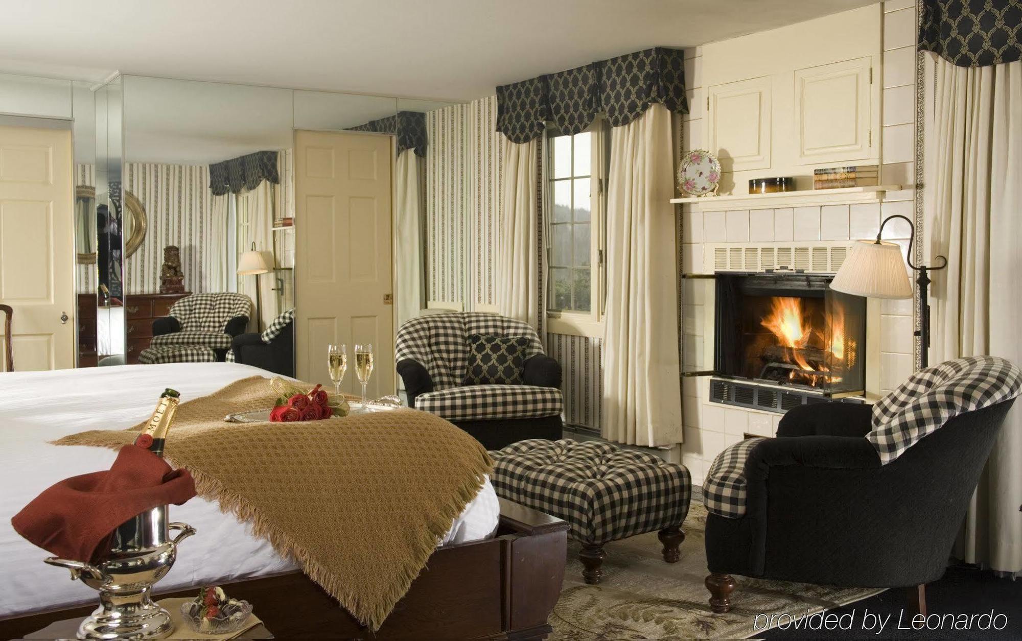The Manor On Golden Pond Bed and Breakfast Holderness Εξωτερικό φωτογραφία